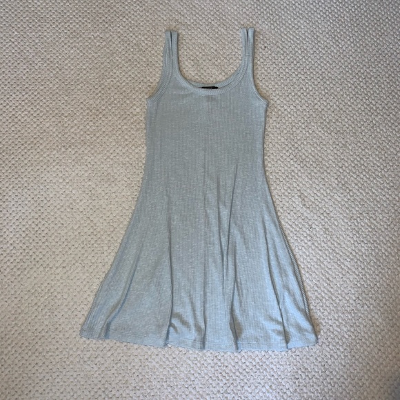 forever 21 flow-y dress - Picture 1 of 3